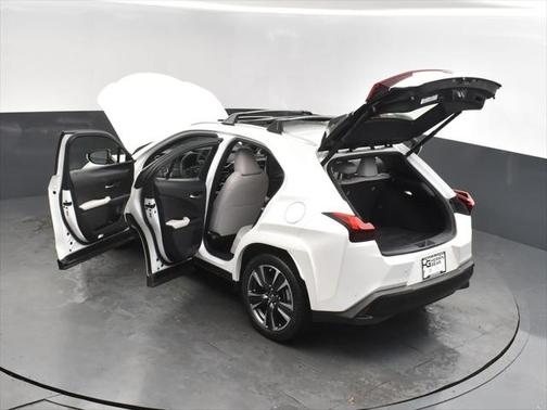 2022 Lexus UX 200 Base