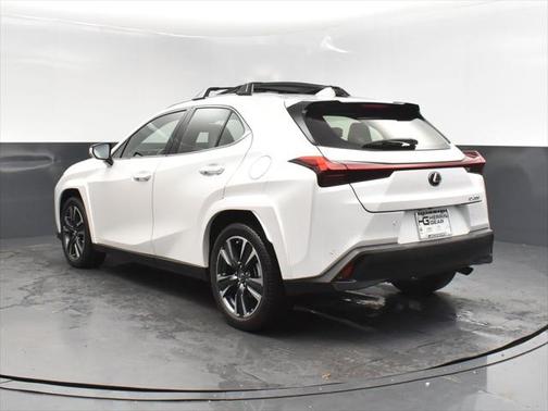 2022 Lexus UX 200 Base