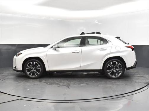 2022 Lexus UX 200 Base