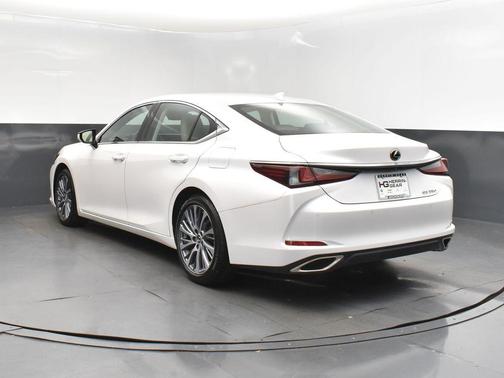 2021 Lexus ES 350 Base