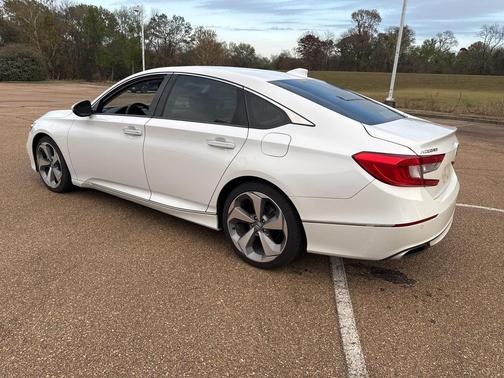 2018 Honda Accord Touring