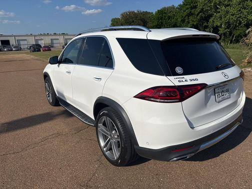 White 2022 Mercedes-Benz GLE 350 Base