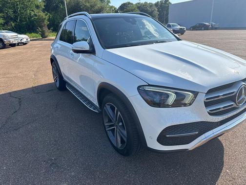 White 2022 Mercedes-Benz GLE 350 Base