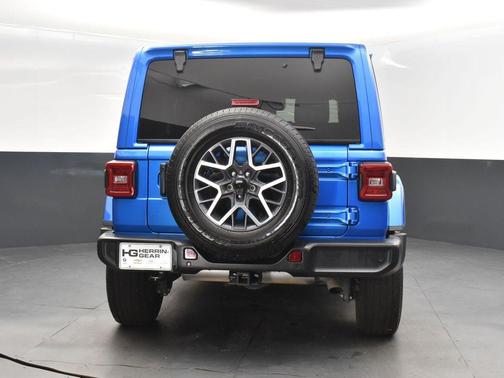 2024 Jeep Wrangler 4-Door Sahara 4x4