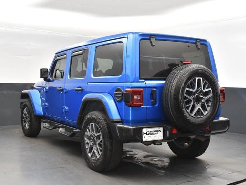 2024 Jeep Wrangler 4-Door Sahara 4x4
