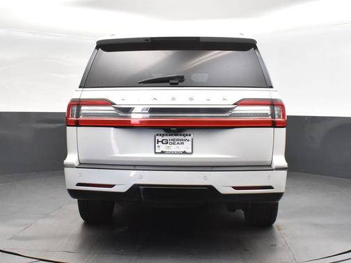 2020 Lincoln Navigator Standard