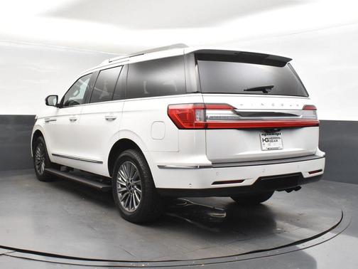 2020 Lincoln Navigator Standard