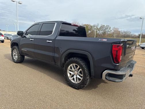 2022 GMC Sierra 1500 SLT