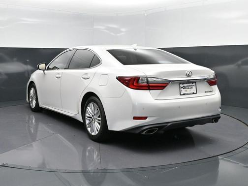 2016 Lexus ES 350 Base