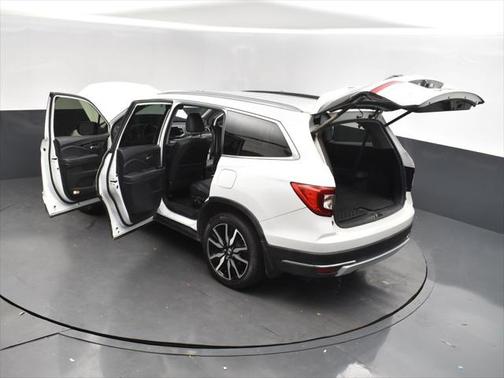 2021 Honda Pilot Touring 8-Passenger