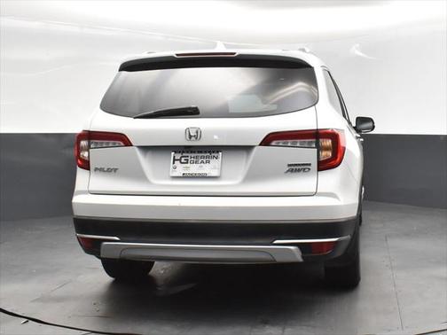 2021 Honda Pilot Touring 8-Passenger
