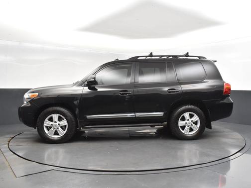 2015 Toyota Land Cruiser Base