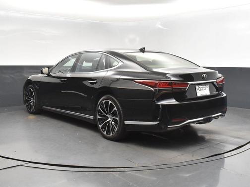 2023 Lexus LS 500h Base