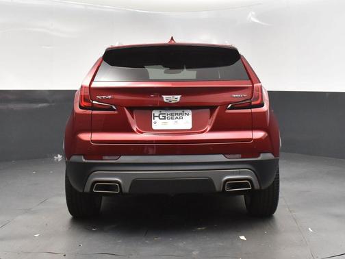 2021 Cadillac XT4 Premium Luxury