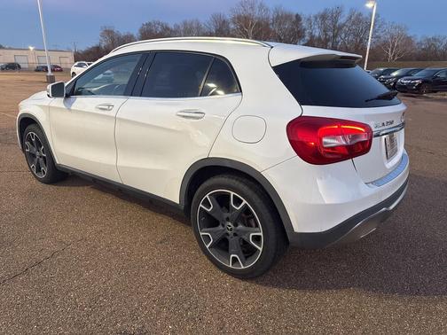 2019 Mercedes-Benz GLA 250 Base