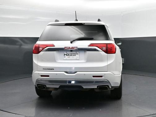 2018 GMC Acadia Denali