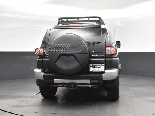 2014 Toyota FJ Cruiser Base