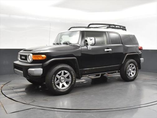 2014 Toyota FJ Cruiser Base