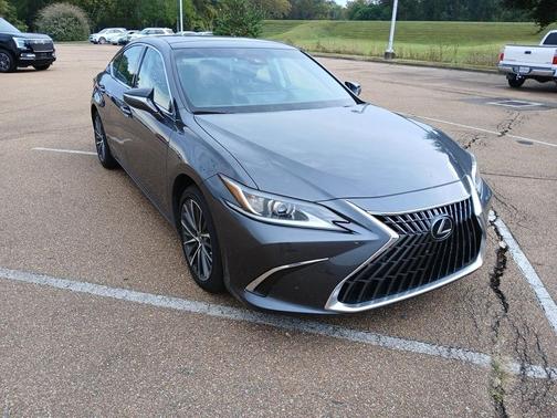 2025 Lexus ES 350 Base