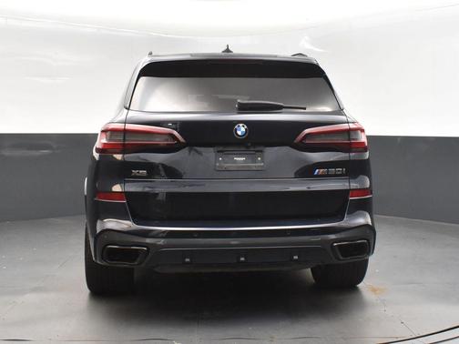 2022 BMW X5 M50i