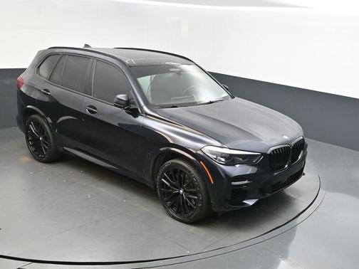 2022 BMW X5 M50i