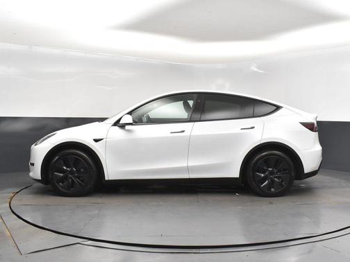 2025 Tesla Model Y Long Range Dual Motor All-Wheel Drive