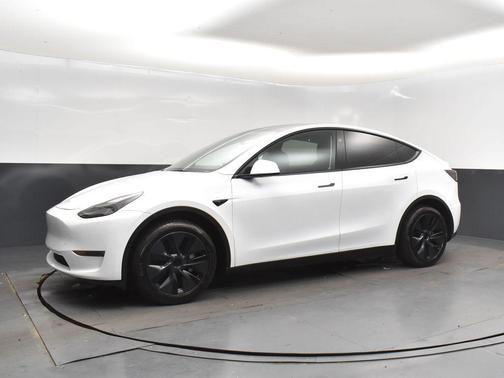 2025 Tesla Model Y Long Range Dual Motor All-Wheel Drive