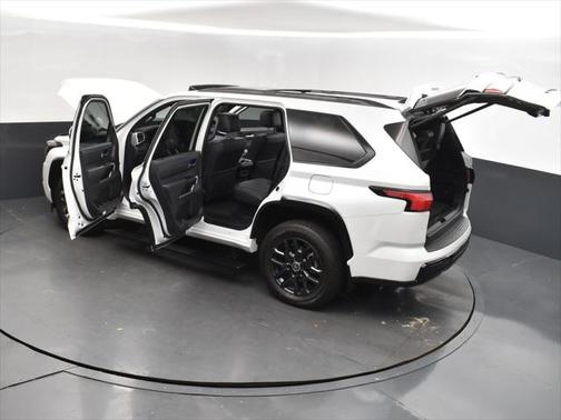 2024 Toyota Sequoia Platinum