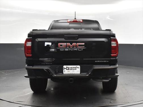 2023 GMC Canyon Denali