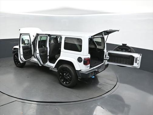 2024 Jeep Wrangler 4xe Sahara