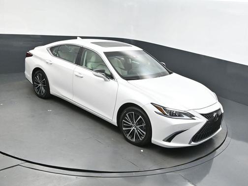2025 Lexus ES 350 Base