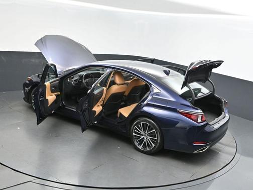 2022 Lexus ES 350 Base