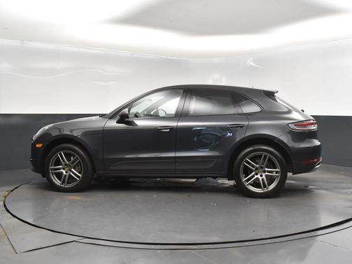 2021 Porsche Macan Base