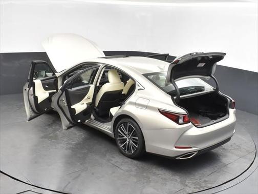 2022 Lexus ES 350 Base