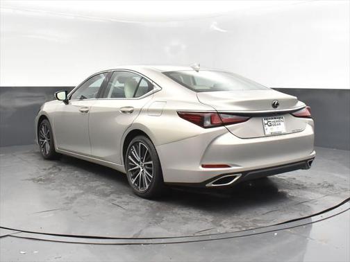 2022 Lexus ES 350 Base