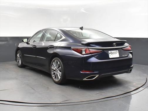 2021 Lexus ES 350 Base