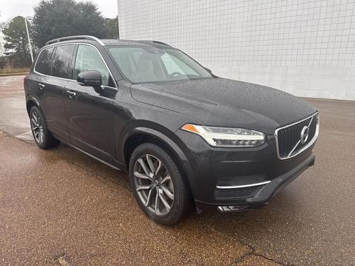 2019 Volvo XC90 T6 Momentum
