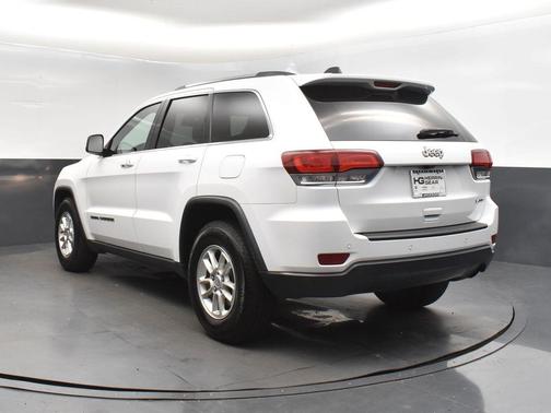 2020 Jeep Grand Cherokee Laredo