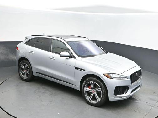 2017 Jaguar F-PACE S