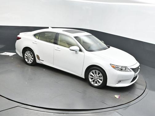 2015 Lexus ES 300h Base