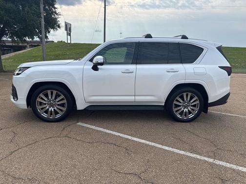 2022 Lexus LX 600 Ultra Luxury