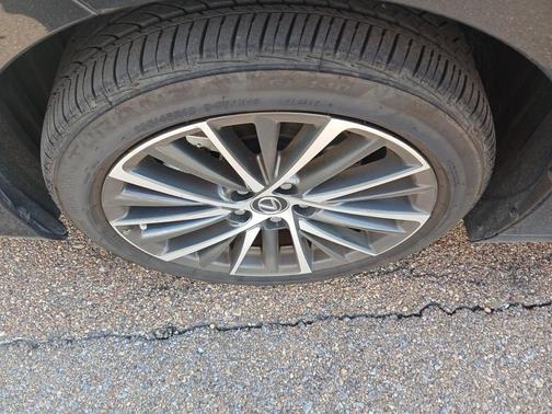 2025 Lexus ES 350 Base