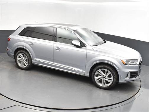 2021 Audi Q7 45 Premium Plus