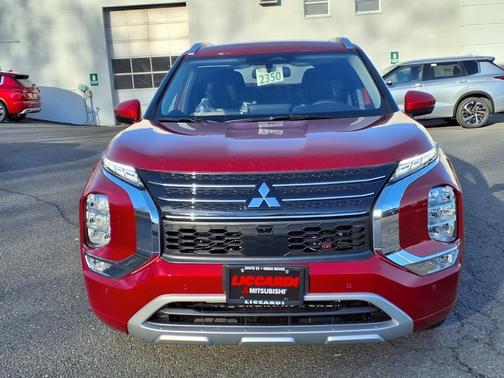 2025 Mitsubishi Outlander PHEV