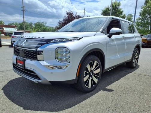 2025 Mitsubishi Outlander