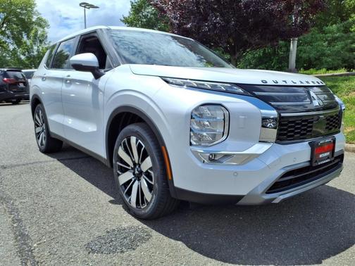 2025 Mitsubishi Outlander