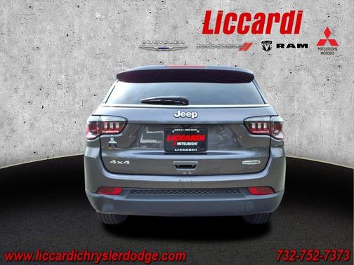 2022 Jeep Compass Latitude Lux