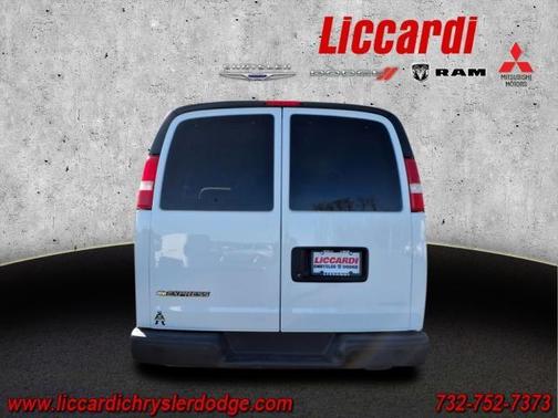 2022 Chevrolet Express 3500 LS