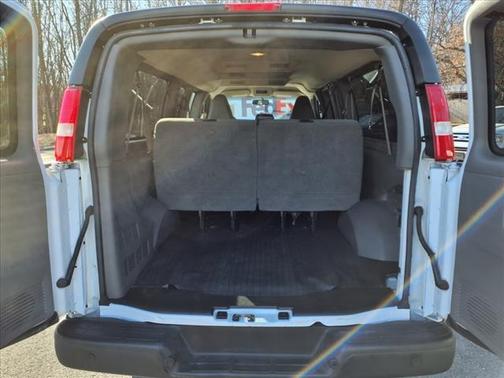 2022 Chevrolet Express 3500 LS