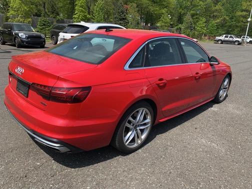 2023 Audi A4 45 S line Premium Plus